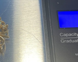 $200 - #131 14kt opal pendant brooch 7.8gr marked 1"x1"