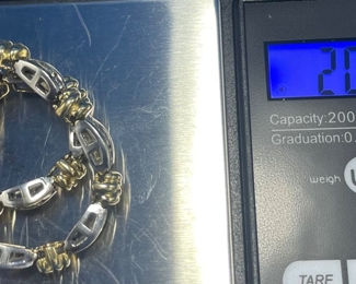 #137 14kt gold tennis bracelet diamonds