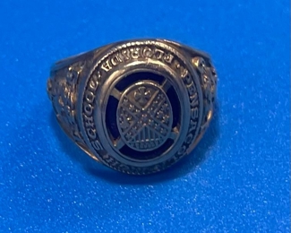 #142 - $116 - 10kt gold Pensacola High School graduation ring 1951 6.41 gr