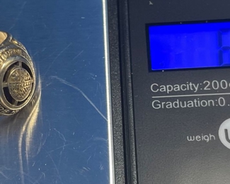 #142 - $116 - 10kt gold Pensacola High School graduation ring 1951 6.41 gr