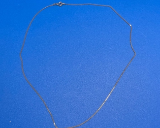 $30 14kt white gold chain 1.08 gr