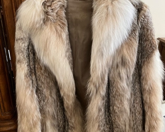 $700 #152 Canadian Lynx Jacket sz 8 