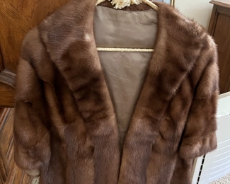 #153 - $200 Vintage brown mink cape 