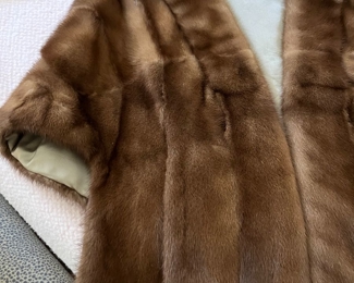 #153 - $200 Vintage brown mink cape 