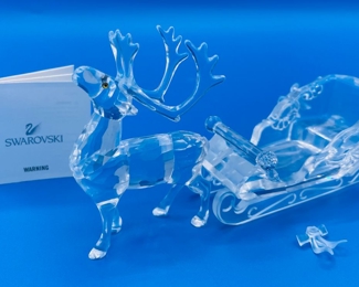 #155 - $20 Swarovski rain deer Damaged as is 