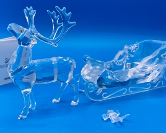 #155 - $20 Swarovski rain deer Damaged as is 