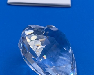 #158- $20  Swarovski heart paperweight 