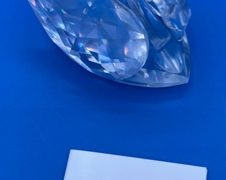 #159 - $20 Swarovski swan heart 