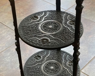 #173 - $60 Vintage metal round 3 tiered table 