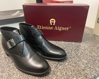 #178 - $26 Etienne Aignier anckle boots sz 8 