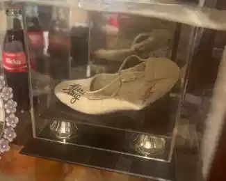 Kerri Strings shoe she was wearing during the Olympics when she broke her ankle! Signed
