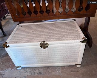 wicker chest,