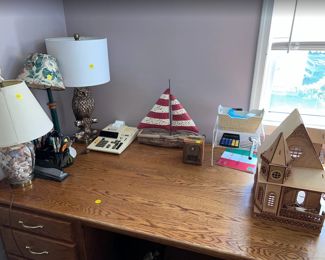oak desk, seashell lamp, owl lamp, doll house,