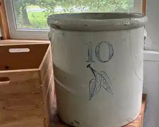 10 Gallon Red Wing Crock