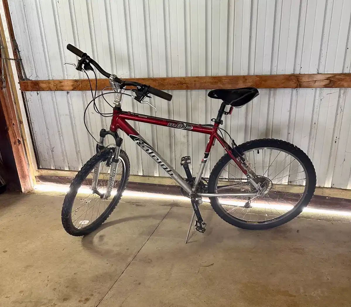 Country Estate Sale ! in Elk Mound, WI starts on 9/15/2023