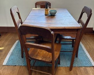 Kitchen Table & Chairs / Country Cottage Set
