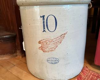 Red Wing 10 Gallon Crock Large Wing