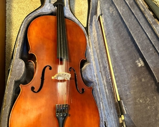 1977 Cello by Anton Schroetter 
Geigenbaumeister 
Made in West Germany 
Model 212-4-4