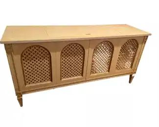 $105 USD Vintage Mid Century Arch Front Clairtone Stereo Cabinet CD131-38 Description: Incredibly well preserved! This unique and stunning stereo cabinet has 4 arched top lattice grills and center flip top entry. Could be a great piece to repurpose!
Condition: Cabinet is in very good vintage condition. No needle for phonograph
Dimensions: 62 x 19 x 30 in
Local pickup Leesburg, VA. Contact us for shipper suggestions. https://goodbyhello.com/products/phonograph-case-cd131-38?_pos=26&_sid=f12698c32&_ss=r