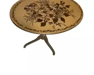 $60 USD Antique Oval Hand Painted Tilt Painted Accent Table CD131-25 Description: Absolutely gorgeous hand painted tilt top round accent table. Amazing hand painted flowers with great details. Versatile use, cocktail table, tea table, lamp table etc..
Condition: Very good vintage condition.
Dimensions: 26 x 18 x 26"H
Local pick up Leesburg, VA. Contact us for shipper suggestions. https://goodbyhello.com/products/oval-drop-painted-accent-table-cd131-25?_pos=28&_sid=f12698c32&_ss=r