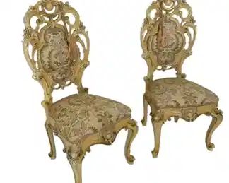 $330 USD Pair of Silik Style Minerva ART. 997 Ornate Side Chairs CD131-58 Description: Chair in a classic style from the factory SILIK, a collection of Lo Stile Di Classe. Structure made of solid wood and decorated with carving. Finish - white crackle with gold accent. Padding fabric. Armrests with soft pads. The chair looks elegant and refined, creates a sense of aristocracy. Order this product in other finishes and upholstery.
Condition: Excellent
Dimensions: 22 x 20 x 39"H
Local pick up Leesburg, VA. Contact us for shipper suggestions. https://goodbyhello.com/products/4-chairs-cd131-58?_pos=32&_sid=f12698c32&_ss=r