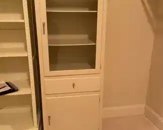 $30 USD White Storage Cabinet/Pantry CD131-48 Description: Add additional storage to a kitchen, mudroom, pantry or garage space.
Condition: Damage at bottom
Dimensions: 24 x 16 x 69"H
Local pick up Leesburg, VA. Contact us for shipper suggestions. https://goodbyhello.com/products/white-cabinet-cd131-48?_pos=17&_sid=f12698c32&_ss=r