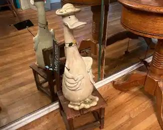 Goose figurine 