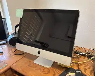 Apple desktop computer