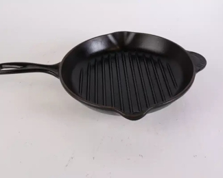 Lot 6220 Le Creuset Round Griddle Pan  Enameled Cast Iron Black