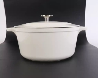 Lot 6208 Hearth  Hand Magnolia  Cast Iron Dutch Oven 5QT