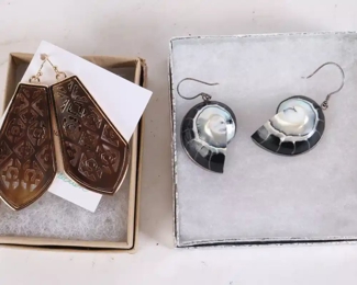 Lot 6132 Abalone and Onyx Nautilus Earrings  Geometric Cutout Earrings