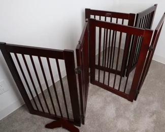 Lot 6125 Dog Gate w Gate  Primetime Petz 360 Configurable