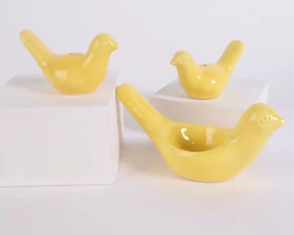 Lot 6104 Vintage Knobler Japan Salt  Pepper Shakers  Pinch Bowl Yellow