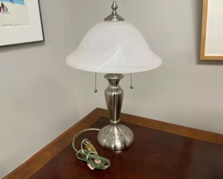 Lot 6039 Desk Lamp  Glass Shade  Two Bulbs