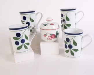 Lot 6014 Set 4 Dansk Blueberry Mugs  Villeroy Strawberry Jam Jar