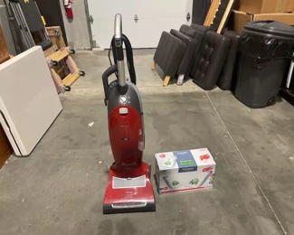 Lot 4150 Miele Salsa Upright Vacuum Cleaner  filters