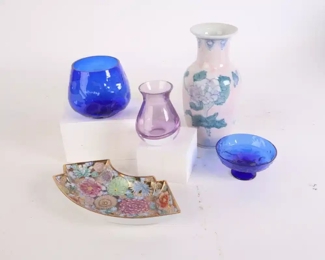 Lot 4006 Mixed Lot  Vases  Asian Floral Trinket Dish  Lidded Glass Jar