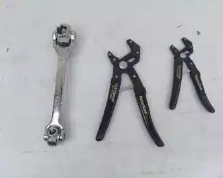 Craftsman Robo Grips and dog bone wrench