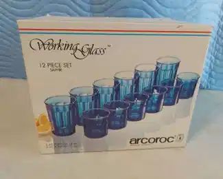 Arcoroc 12 Pc glassware set