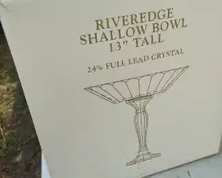 River edge shallow bowl 13 in -24% lead crystal