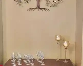 Media Center, Crystal Stems