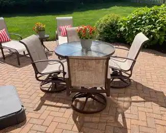Outdoor Round Patio Table with 4 Cast Aluminum Metal Swivel Sling Outdoor Garden Chairs 