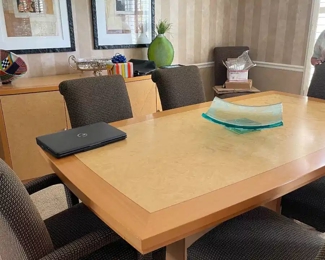 Excelsior Designs Italian Modern Style Dining Table with 2 Captain Chairs and 6 Dining Chairs 