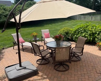 Cantilever Patio Umbrella