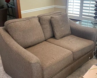 Craftmaster Furniture Loveseat 