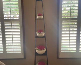 4 Tier Metal Obelisk Display Shelf