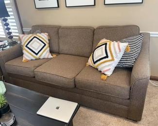 Craftmaster Furniture Sofa 