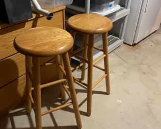Classic Round Seat Wood Kitchen Counter Stools