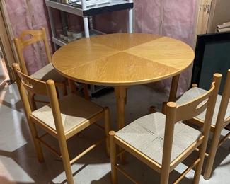 Vintage Solid Wood Dining Table with 4 Rush Weave Chairs - 5-Piece Set - 