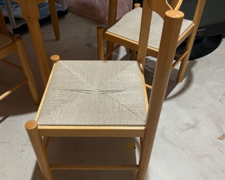 Vintage Solid Wood Dining Table with 4 Rush Weave Chairs - 5-Piece Set -